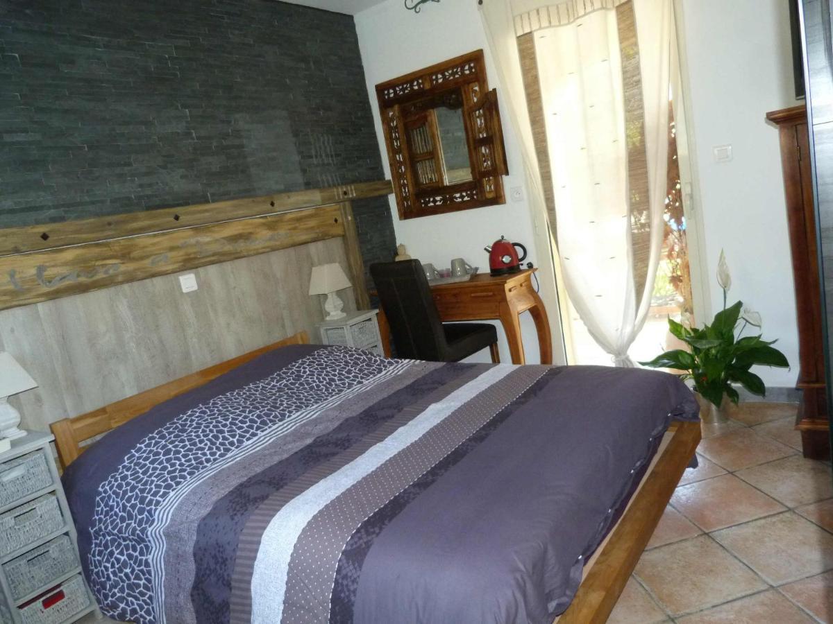 Les Bambous B&B Levens ภายนอก รูปภาพ
