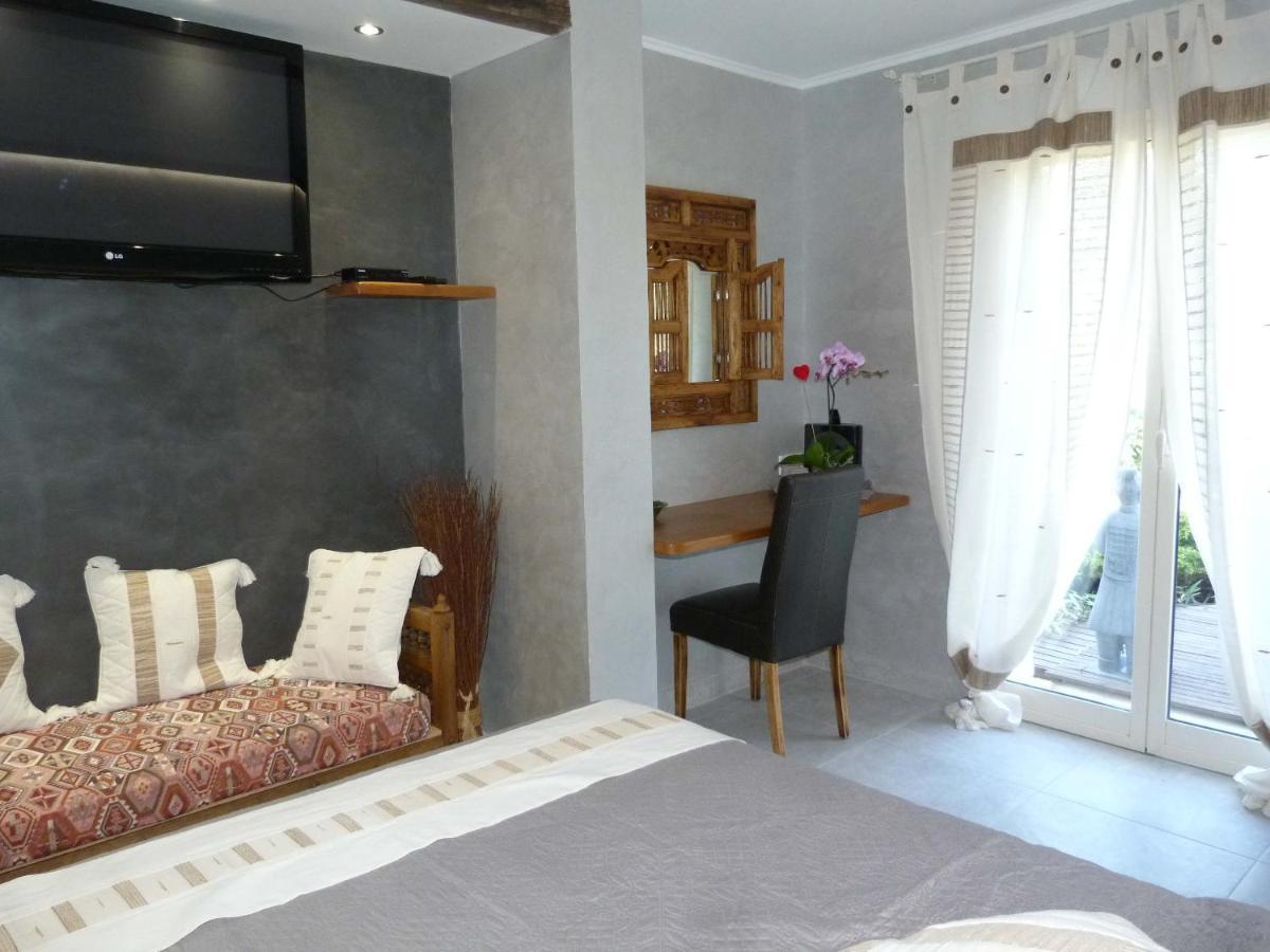 Les Bambous B&B Levens ภายนอก รูปภาพ