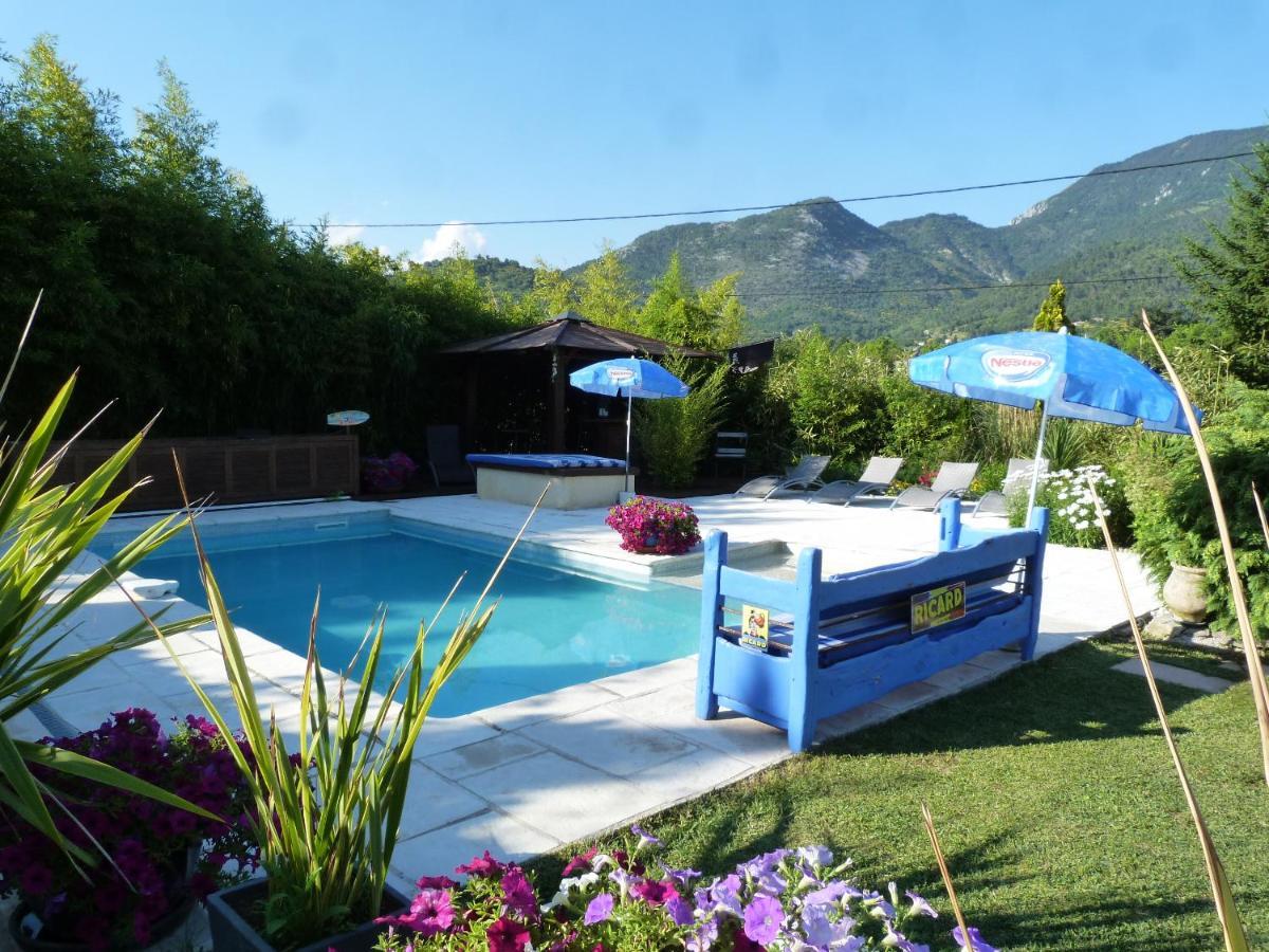 Les Bambous B&B Levens ภายนอก รูปภาพ
