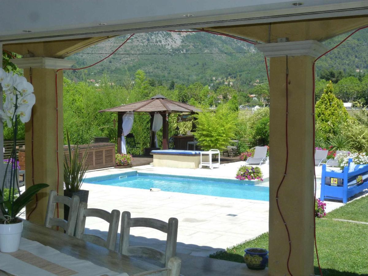 Les Bambous B&B Levens ภายนอก รูปภาพ