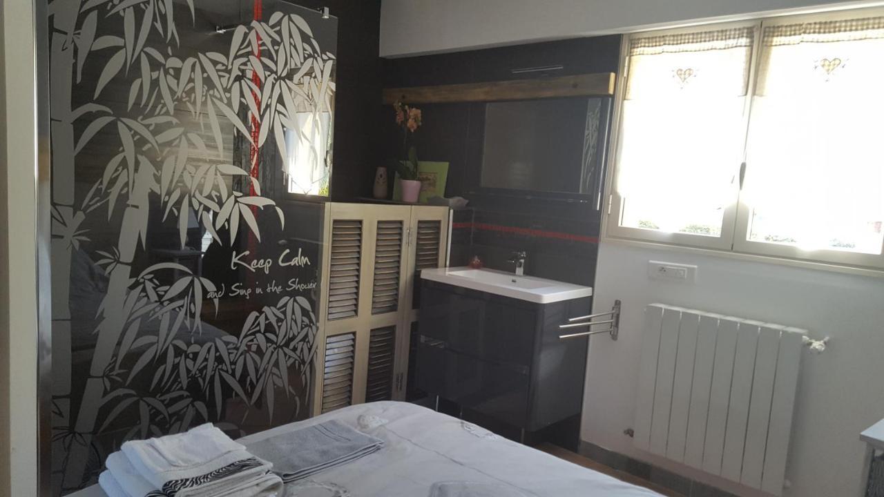 Les Bambous B&B Levens ภายนอก รูปภาพ
